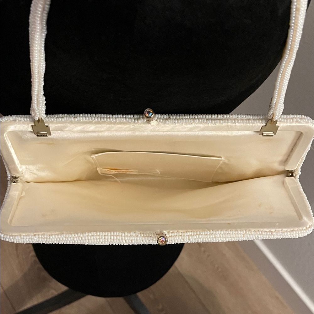 Chic Ivory Beaded Wristlet - Picture 4 of 8